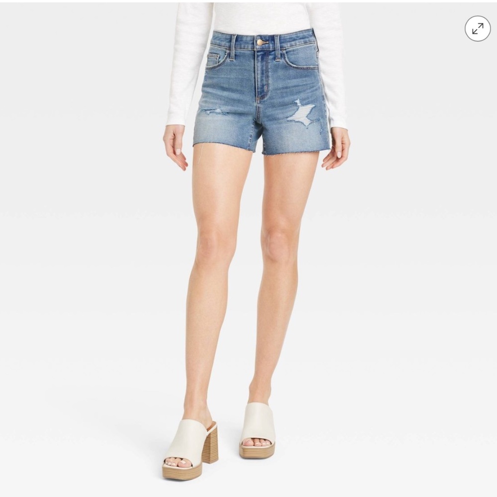 BRAND NEW Women's High-Rise Midi Jean Shorts - Universal Thread™ Target